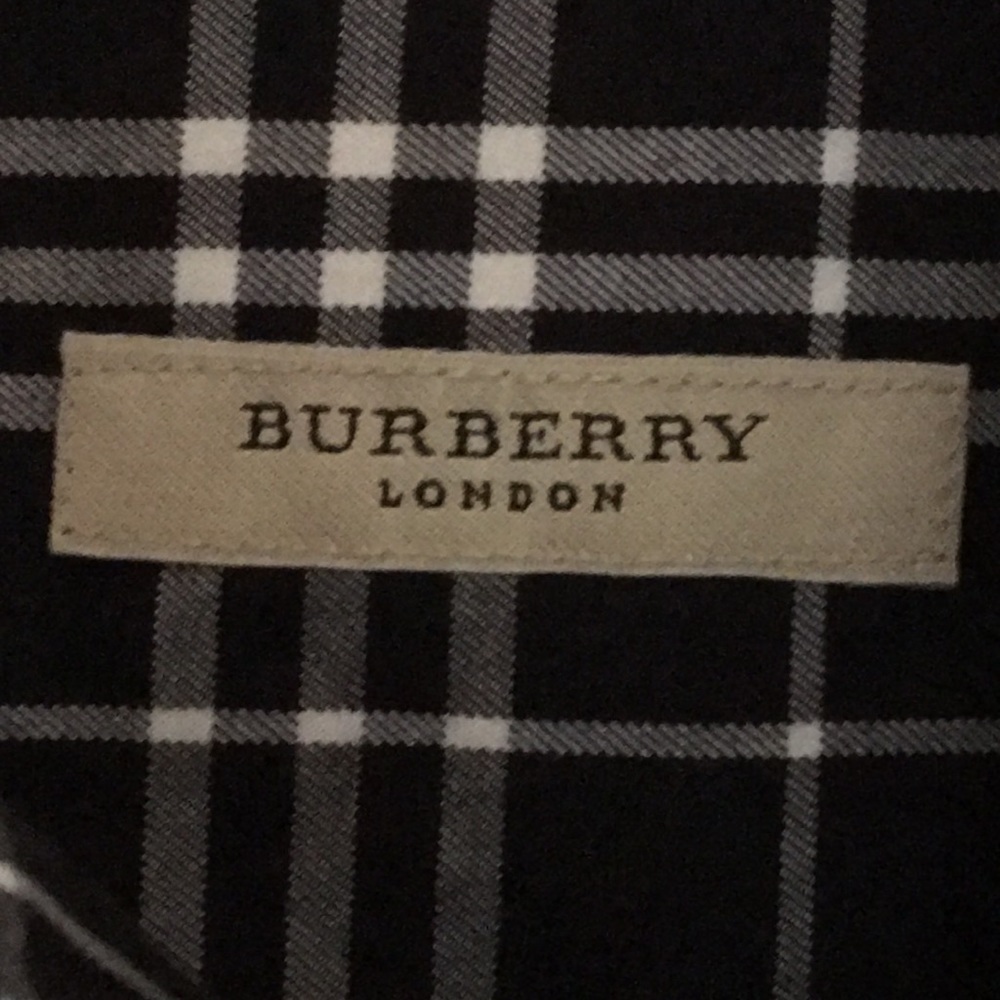 BURBERRY LONDON MEN BLACK/WHITE BUTTON DOWN SHIRT